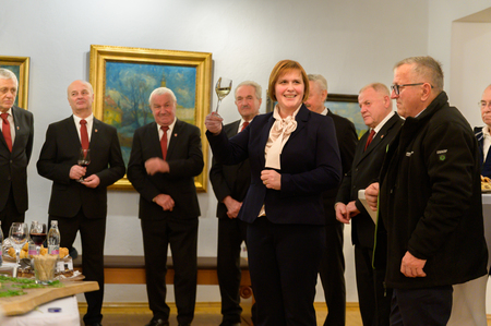 Neformalno druženje kulturnikov v Galeriji Kambič - Osrednja obcinska prireditev ob slovenskem kulturnem prazniku